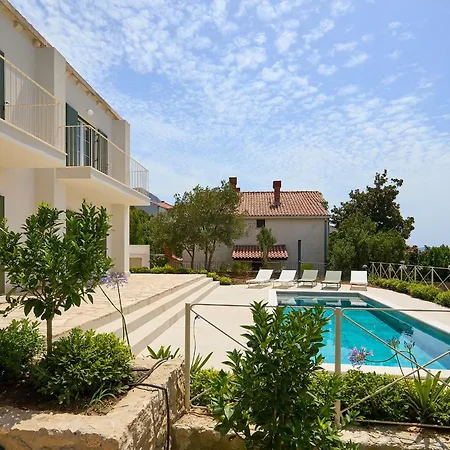Villa Hedera Estate Hedera Xviii Mlini