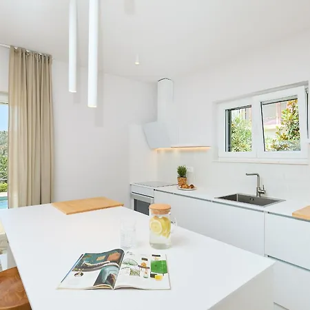 Hedera Estate Hedera Xviii Villa Mlini