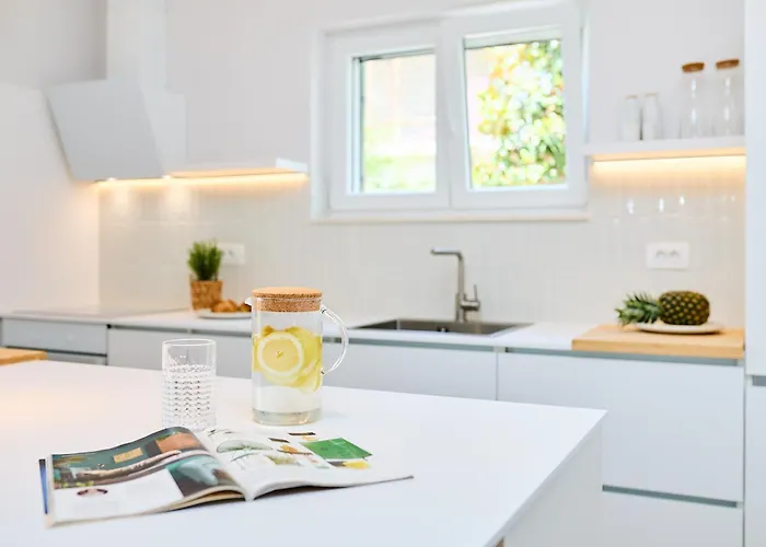 Hedera Estate Hedera Xviii Mlini